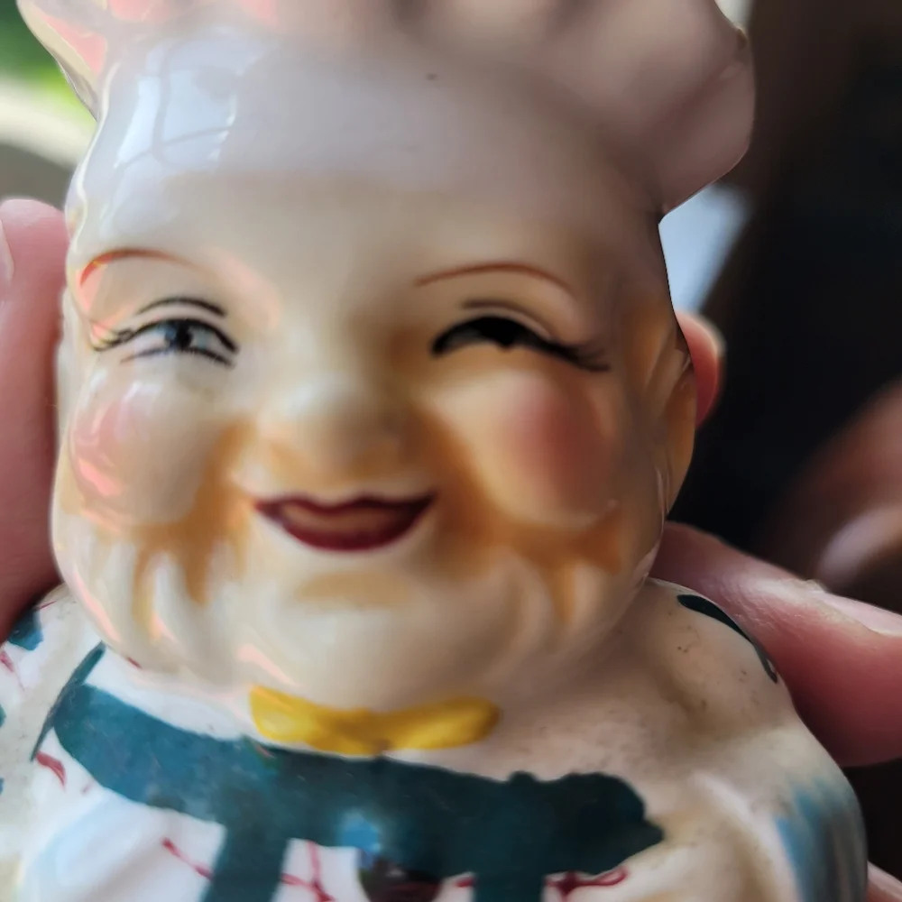Vintage Kitschy Royal Sealy (?) Jolly Chef Salt or Pepper Shaker~Anthropomorphic